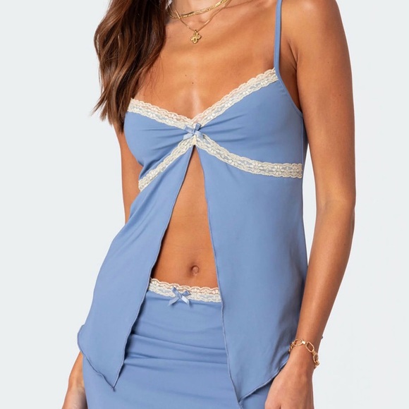 Edikted Sorely lace trim split front camisole in blue. Size XS. NWT - Picture 2 of 7